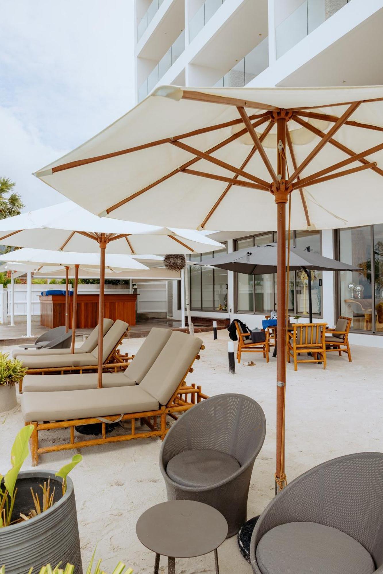 Elite Atoll Beachfront Hotel Khanom Eksteriør billede